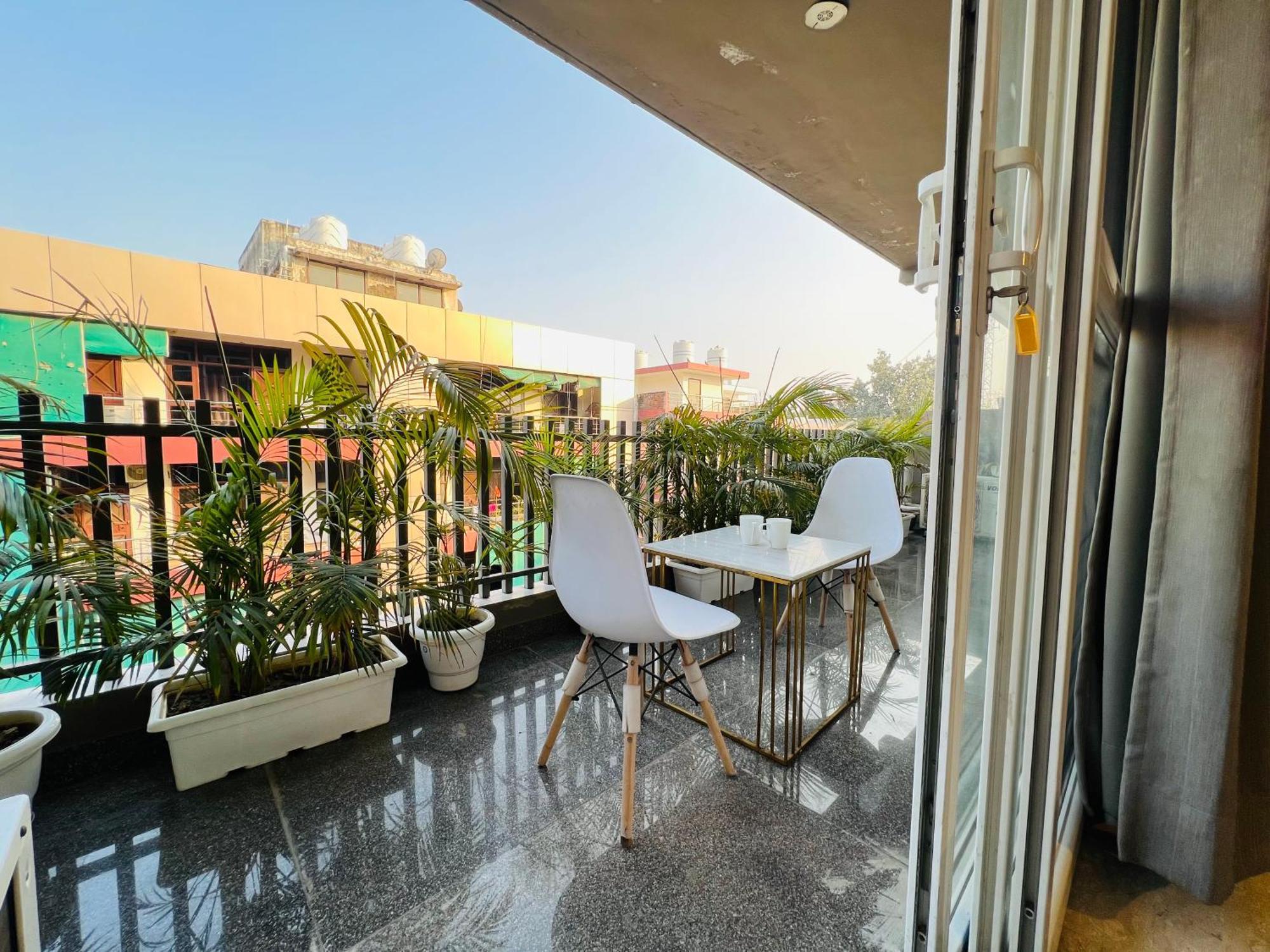 Bedchambers Serviced Apartments, Ardee City Gurgaon Exterior photo